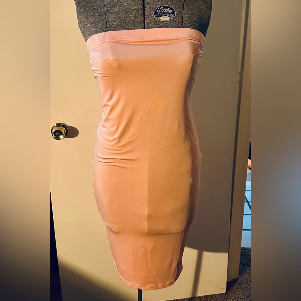 Elegant Pink Strapless Dress